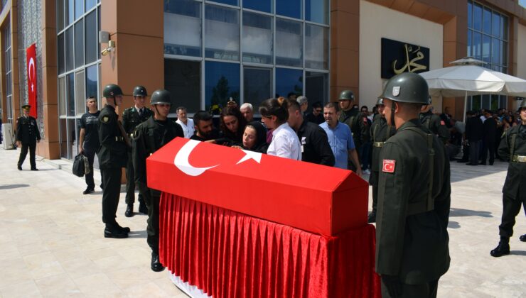 KEMALPAŞA, ŞEHİDİNİ UĞURLADI