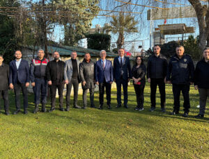 AK PARTİ KEMALPAŞA İLÇE BAŞKANLIĞI’NDAN İDARECİLER VE GAZETECİLER GÜNÜ KUTLAMASI
