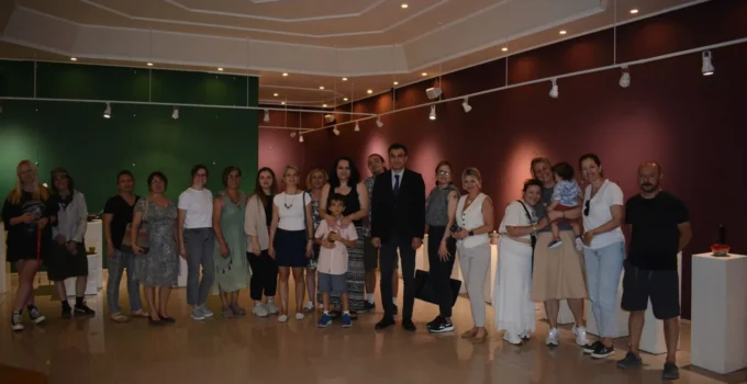 EÜ’de “Seramik ve Cam Tasarımı Sergisi” sanatseverlerle buluştu