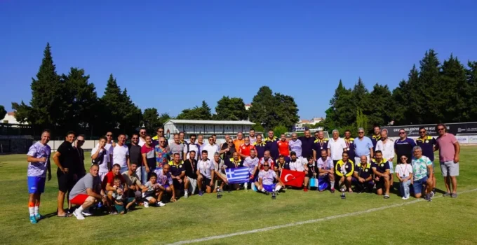 Çeşme – Sakız Master Futbol Turnuvası tamamlandı