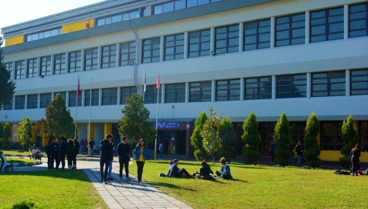 Binlerce kitap ve sınırsız bilginin kaynağı
